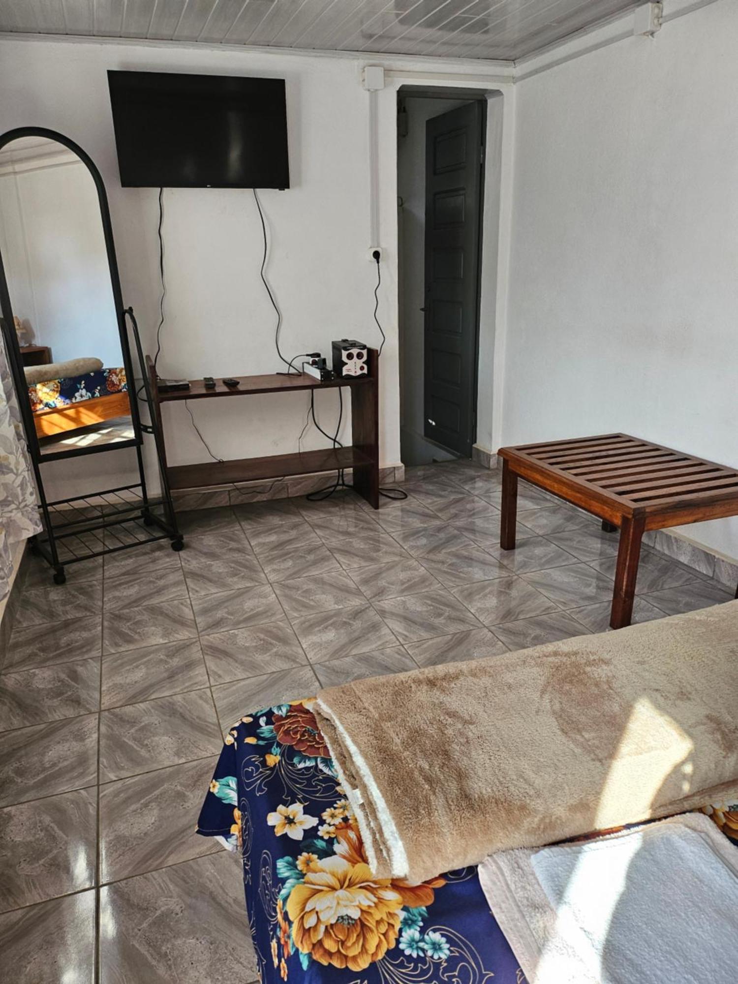 Chez Joel Bed and Breakfast Antsirabe Exteriör bild