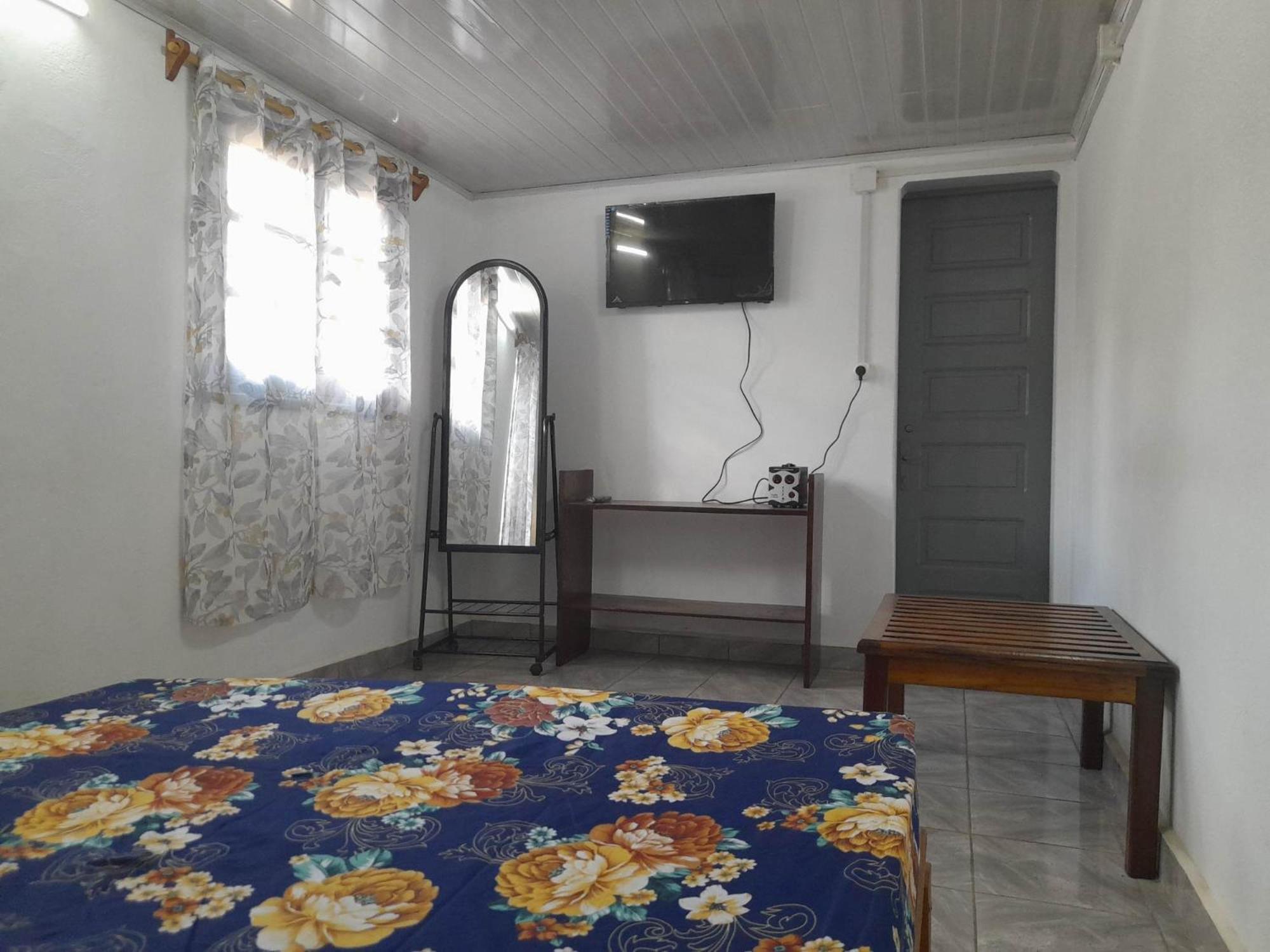 Chez Joel Bed and Breakfast Antsirabe Exteriör bild