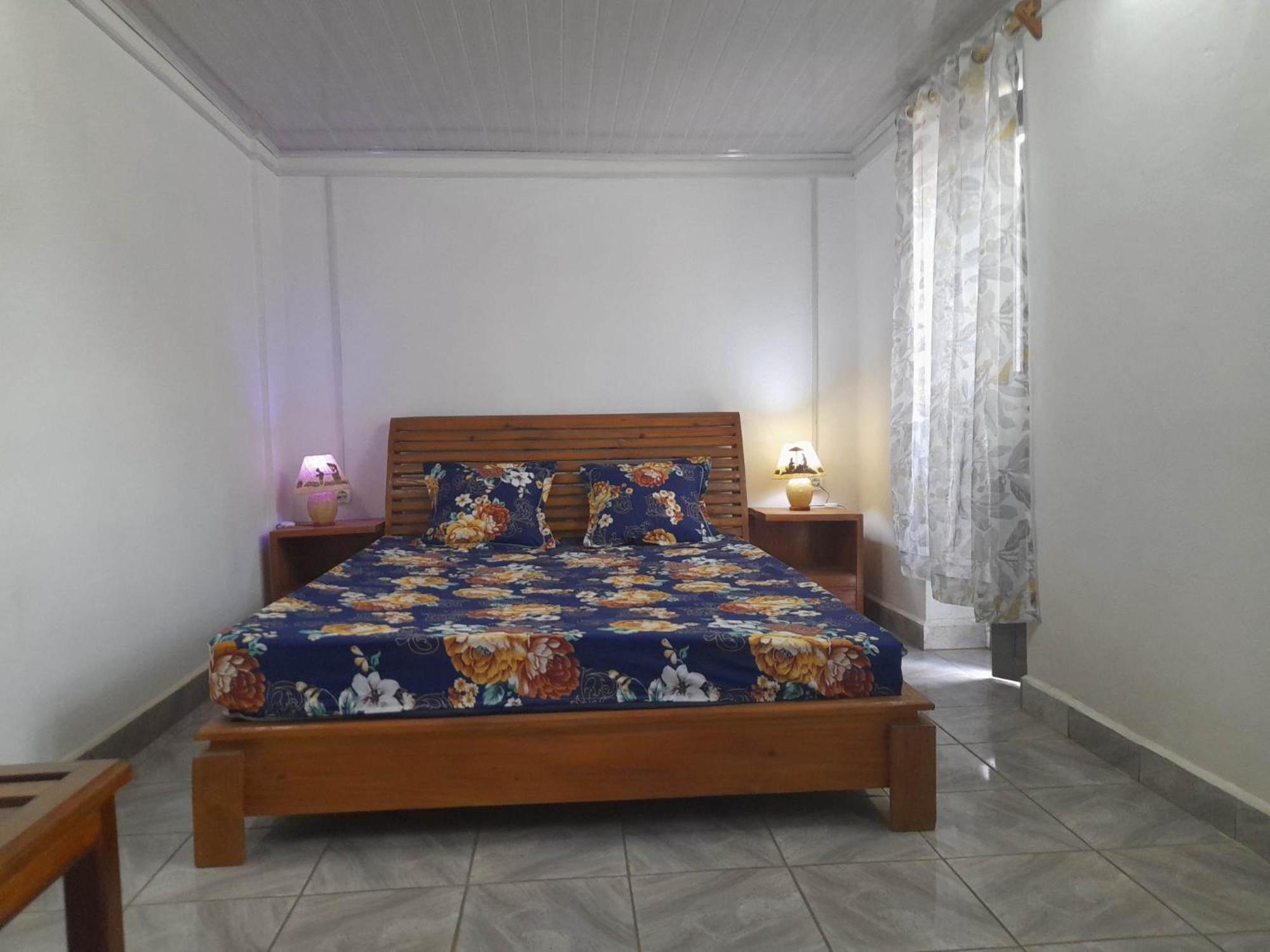 Chez Joel Bed and Breakfast Antsirabe Exteriör bild